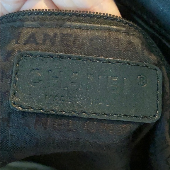 Authentic Chanel purse - Picture 5 of 8